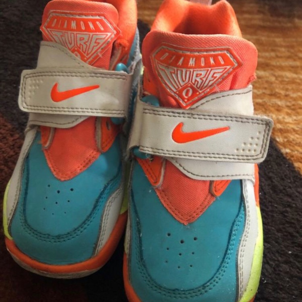 Nike Diamond Turf